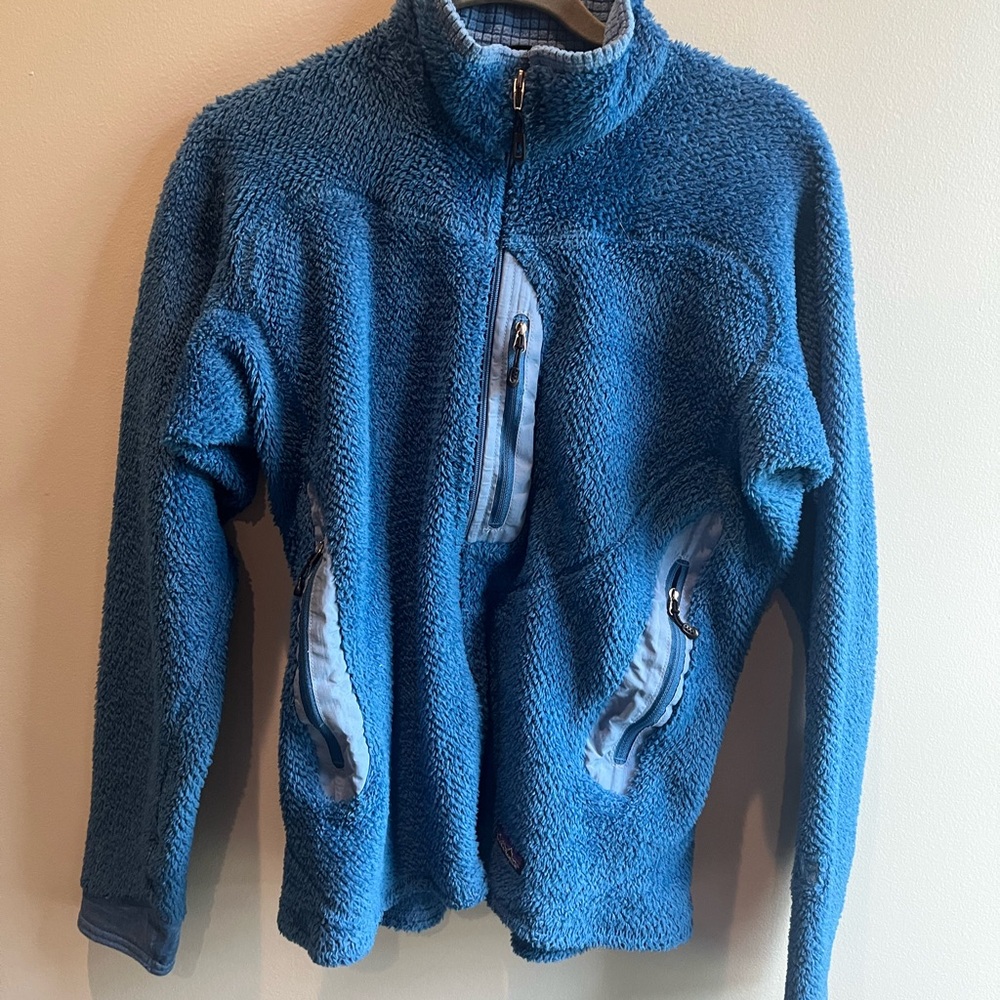 Patagonia women’s R1 Fleece - Size large